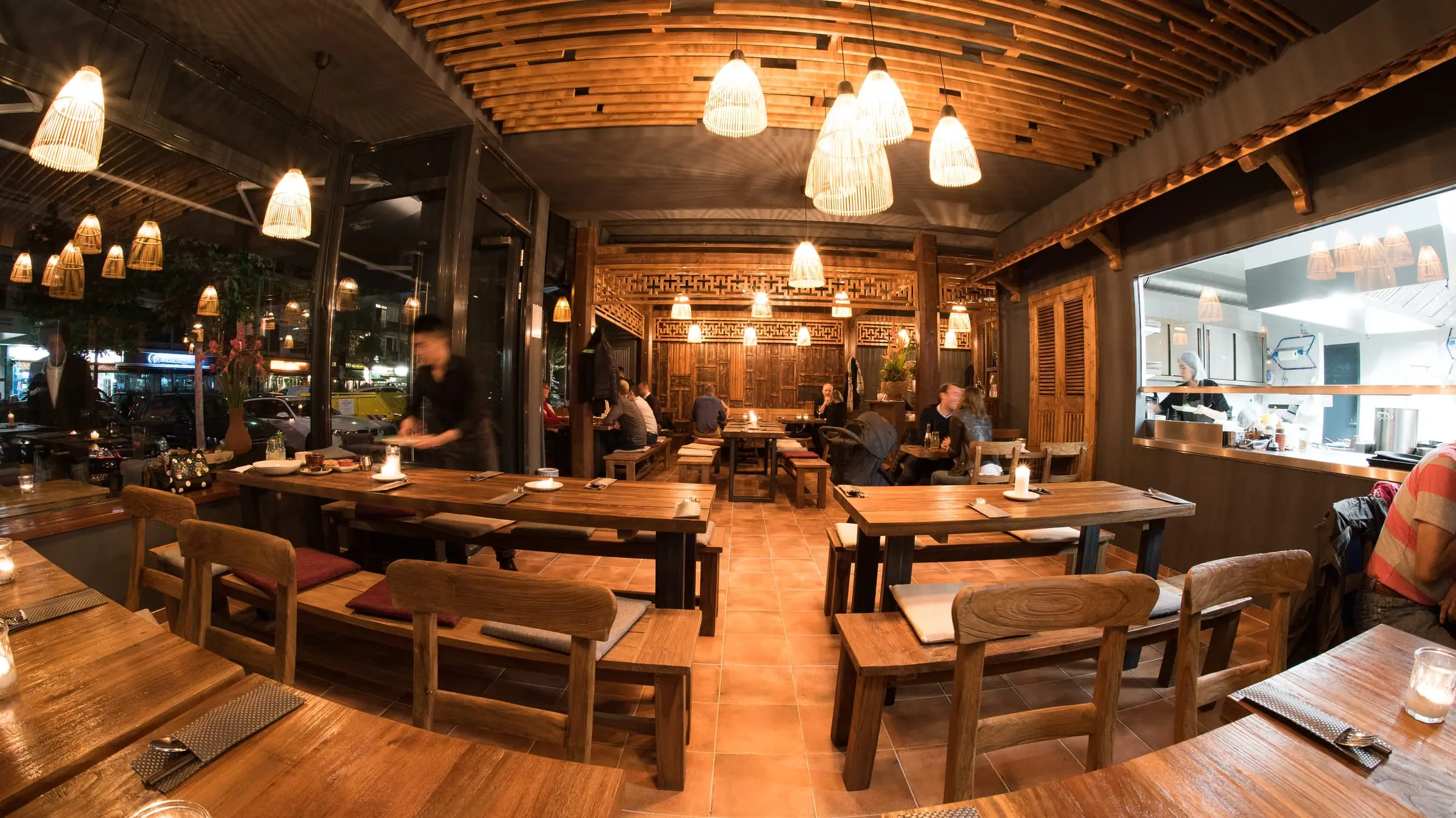 VietBowl Uhland — dining room
